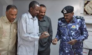 المخابرات العامة تضبط متهما يعمل على تزوير مستندات مرورية
