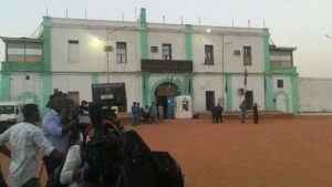 بلاغ في مواجهة مدير سجن كوبر لرفضه تنفيذ أوامر القاضي
