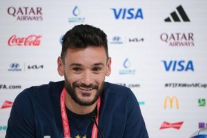 قائد منتخب "الديوك" يعلن اعتزاله دوليًا