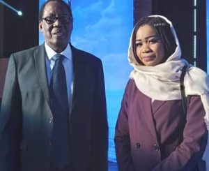 فوز سودانية في برنامج أمير الشعراء