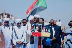 حميدتي لأهل الشرق: أبعدوا المخربين والمفتنين