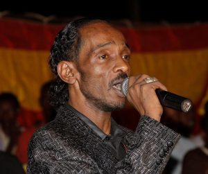 صراع بين الحواتة حول الإحتفال بالذكري العاشرة للراحل محمود عبد العزيز