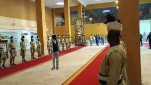 السودان.. موكب مهيب لإعادة تنصيب الملك تهراقا بعد آلاف السنين